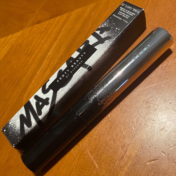 Fenty Beauty Full Frontal Volume Mascara - Picture 4 of 16